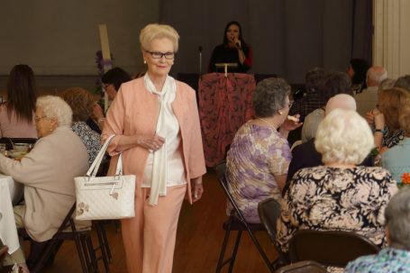 Womans Club Fashion Show - 007