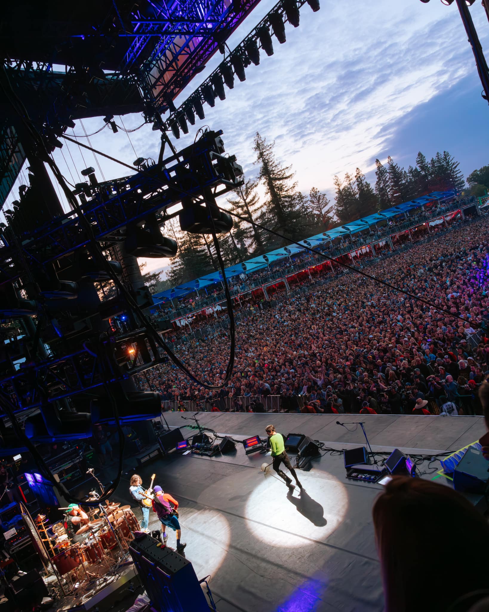 Capacity crowd enjoys thrilling BottleRock finale in Napa with Red Hot